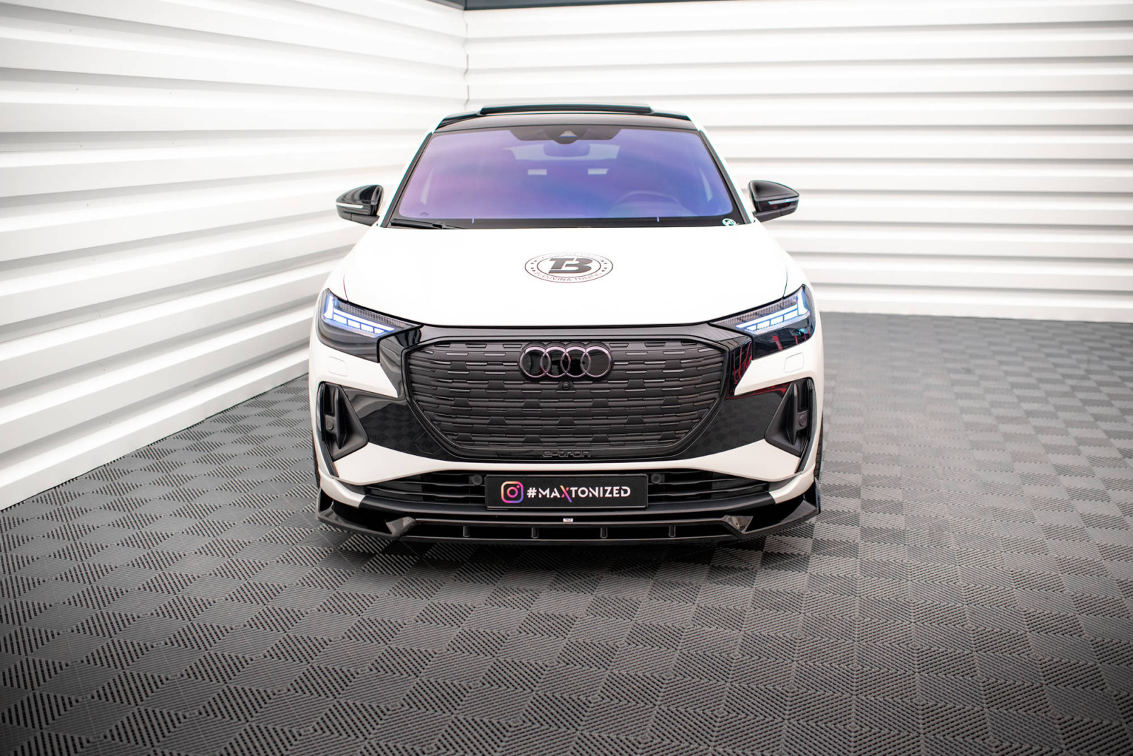 Splitter Przedni V.2 Audi Q4 e-tron Sportback Mk1