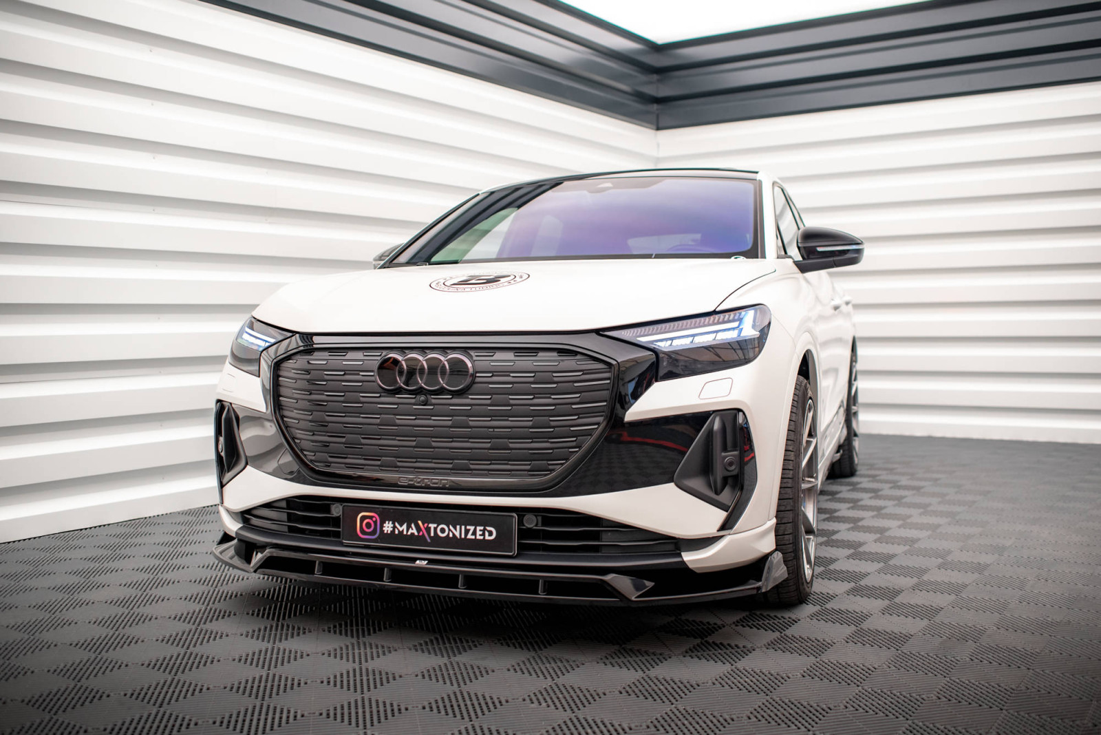 Splitter Przedni V.2 Audi Q4 e-tron Sportback Mk1