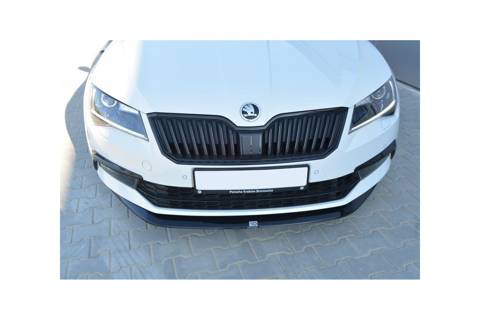 Splitter Przedni V.1 Skoda Superb Mk3