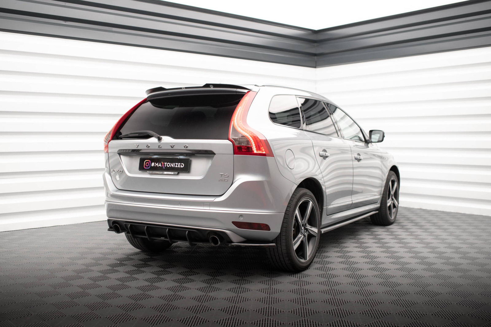 Przedłużenie Spoilera Volvo XC60 R-Design Mk1 Facelift