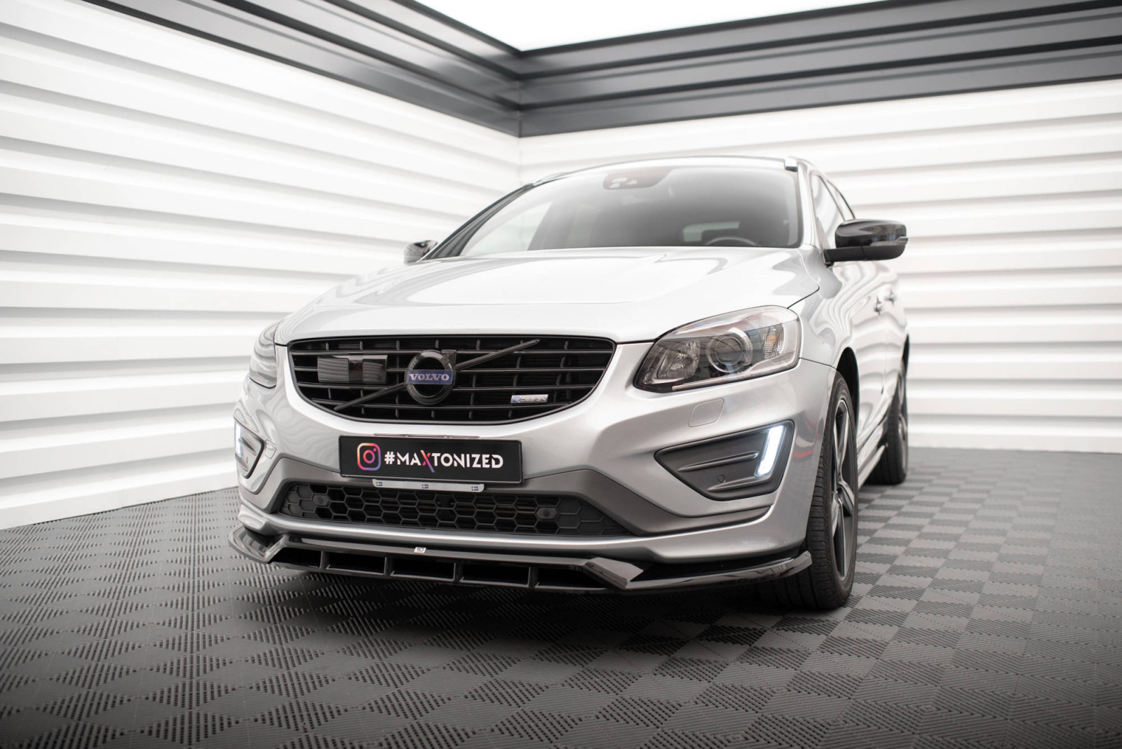 Splitter Przedni Volvo XC60 R-Design Mk1 Facelift