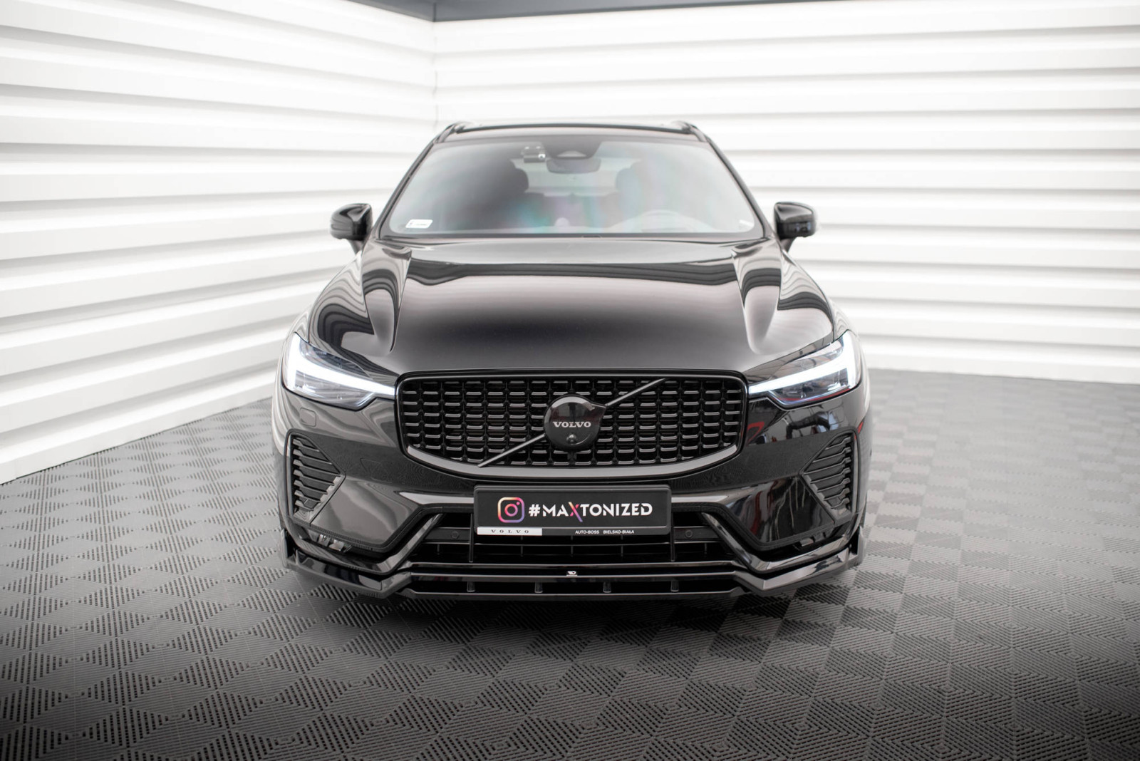 Splitter Przedni Volvo XC60 R-Design Mk2 Facelift