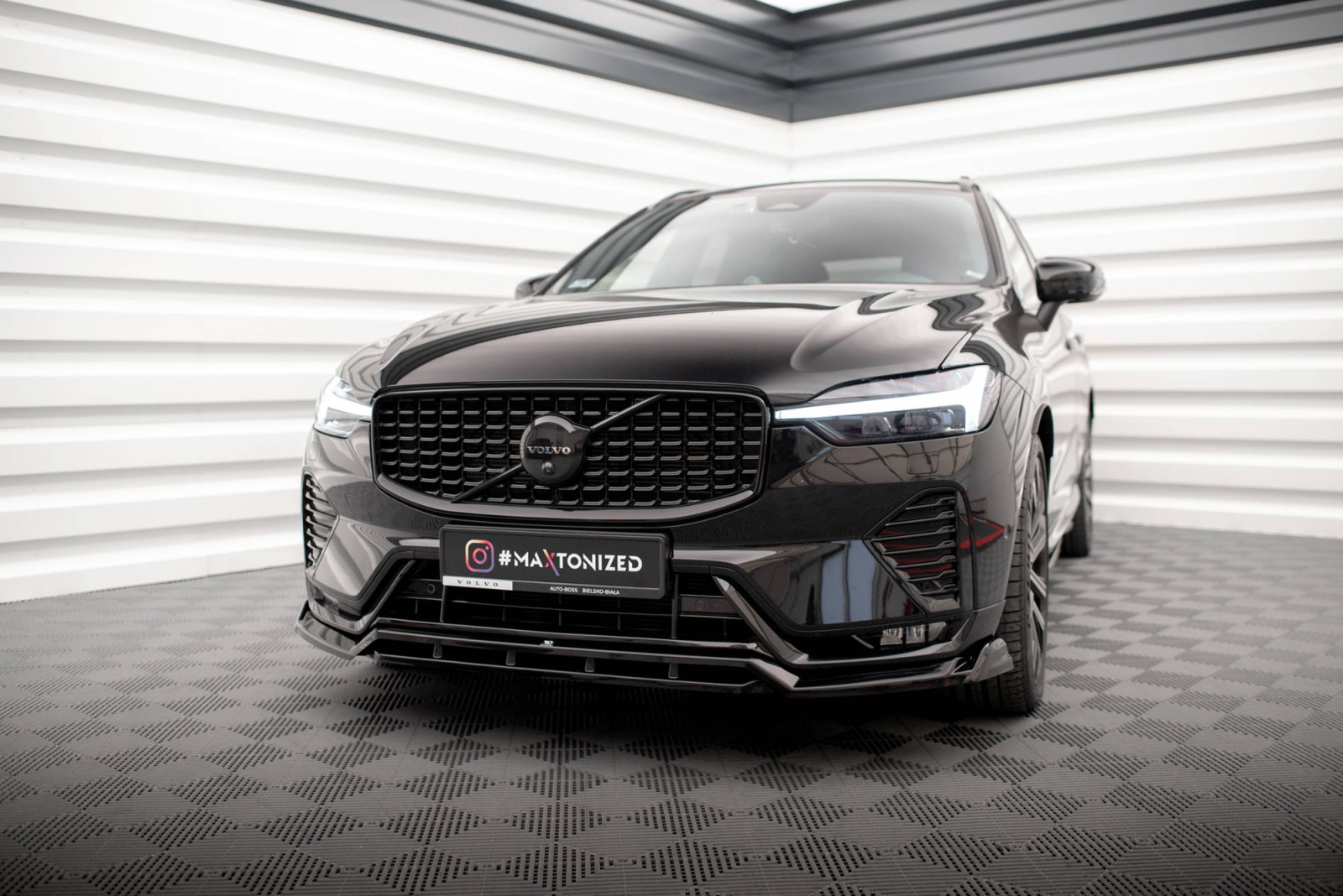 Splitter Przedni Volvo XC60 R-Design Mk2 Facelift