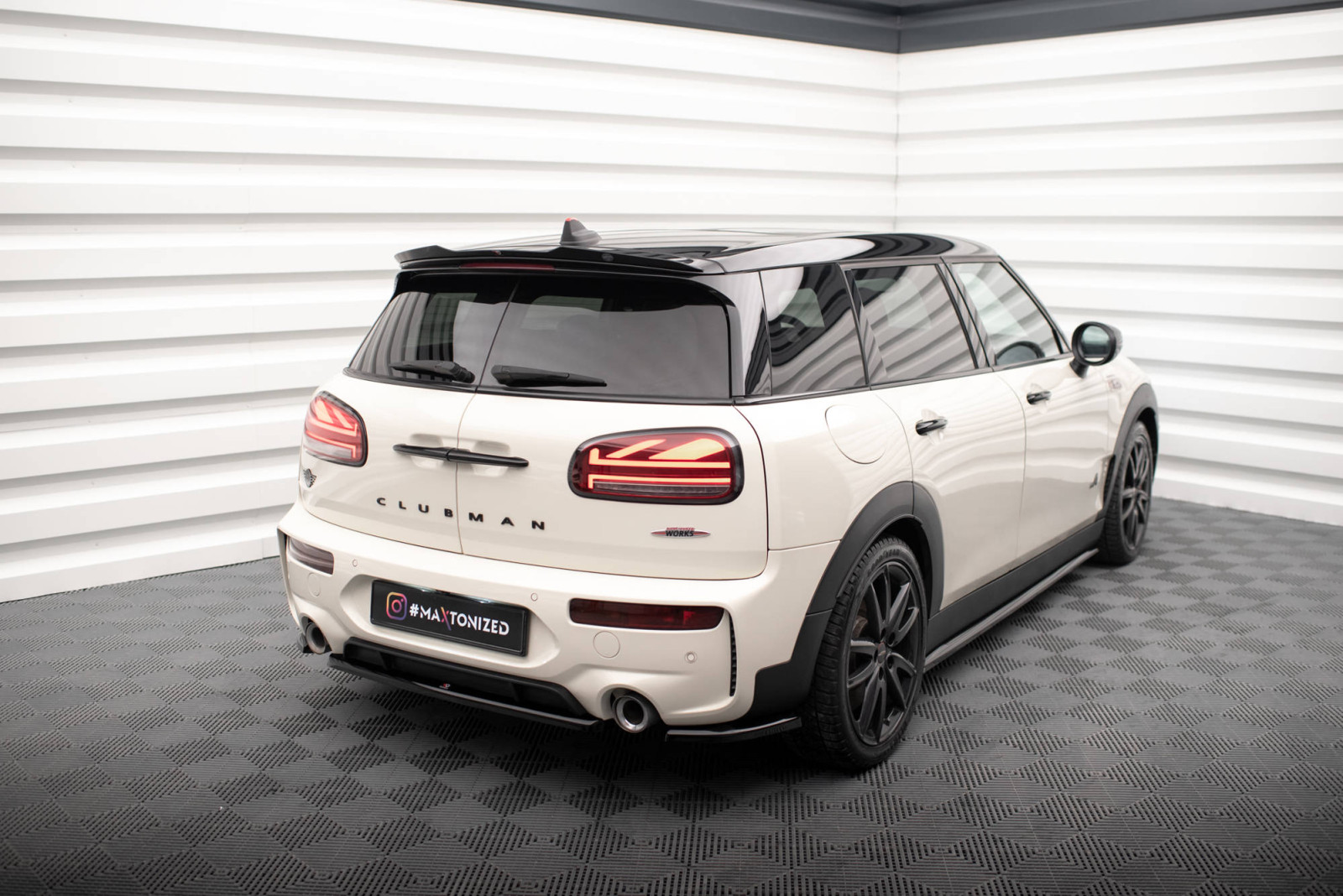 Splitter Tylny Środkowy Mini Cooper Clubman John Cooper Works F54 Facelift