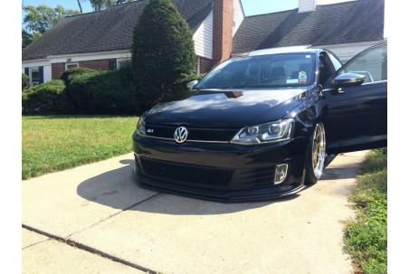 Splitter Przedni VW Jetta 6...