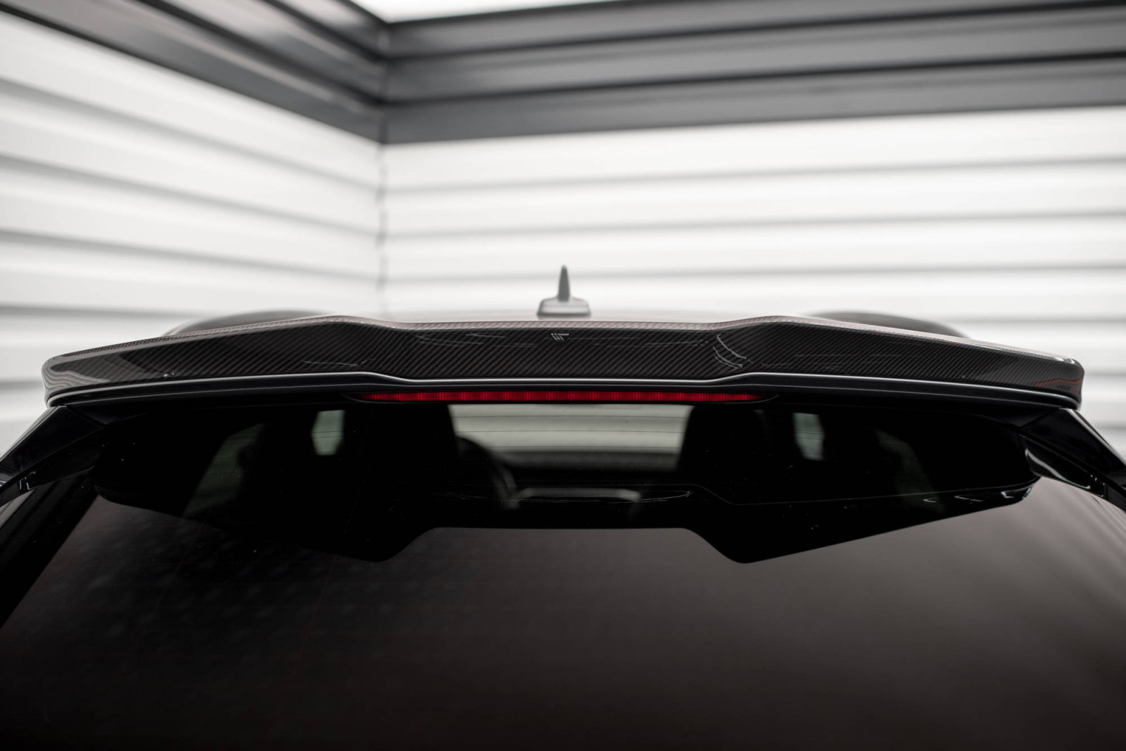 Karbonowy Spoiler Tylnej Klapy Audi RS6 C8