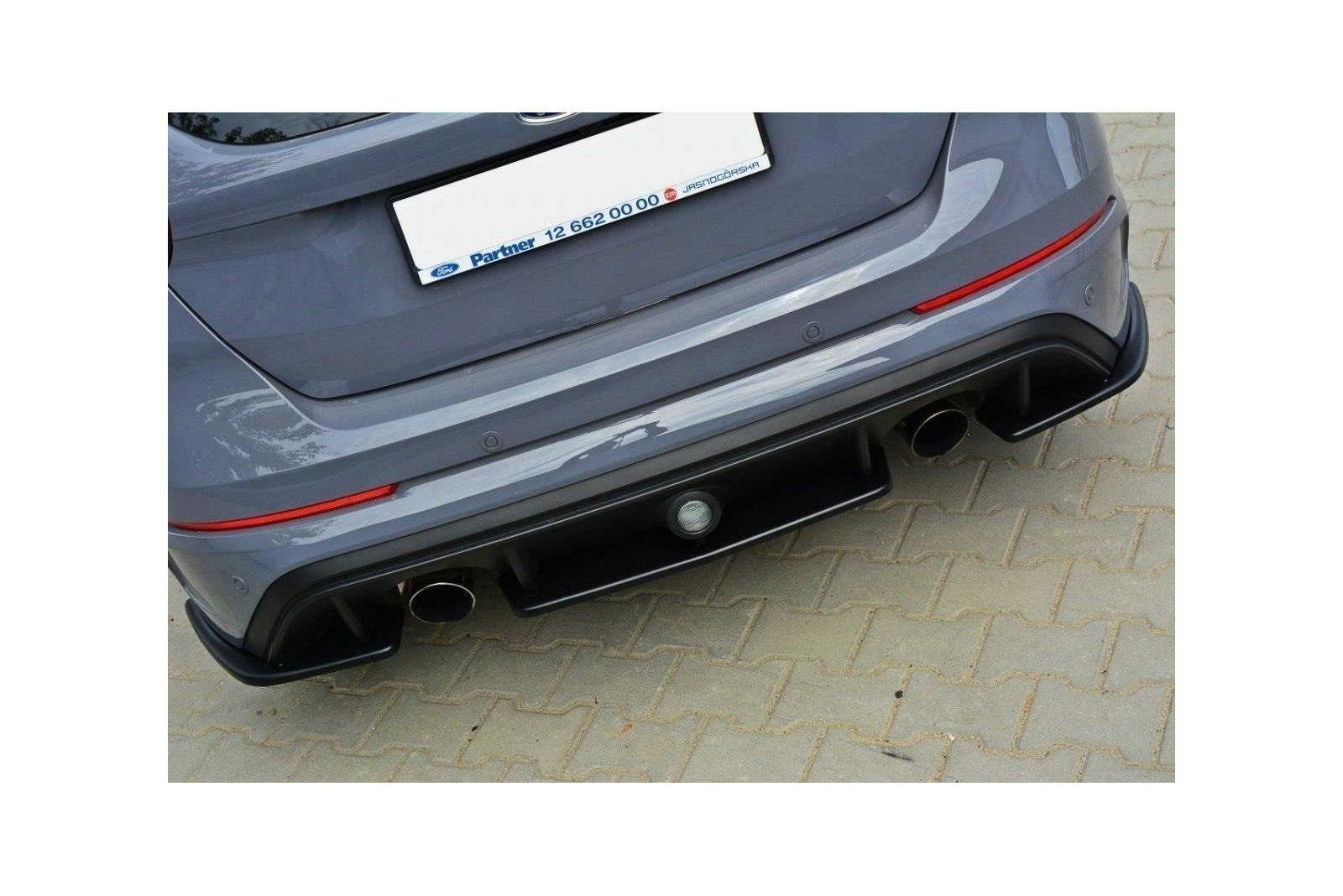 Splitter Tylny Środkowy Ford Focus RS Mk3