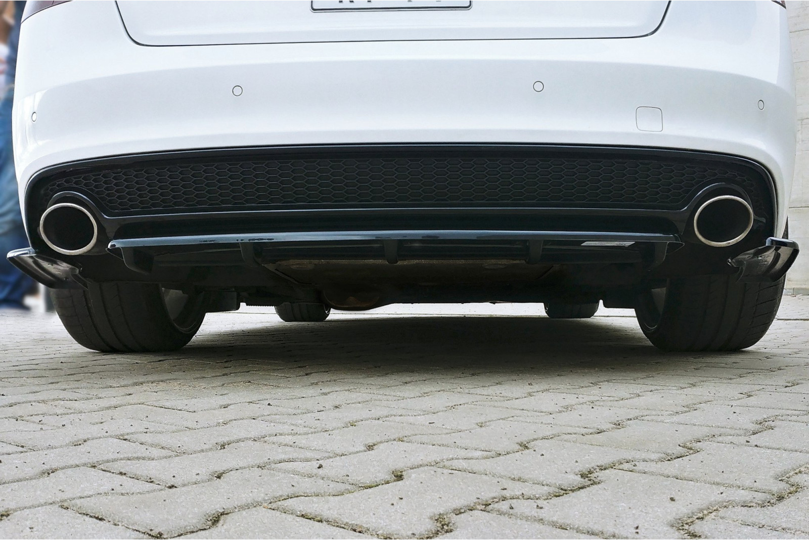 Splitter Tylny Środkowy Audi A5 S-Line Polift (Z dyfuzorem)