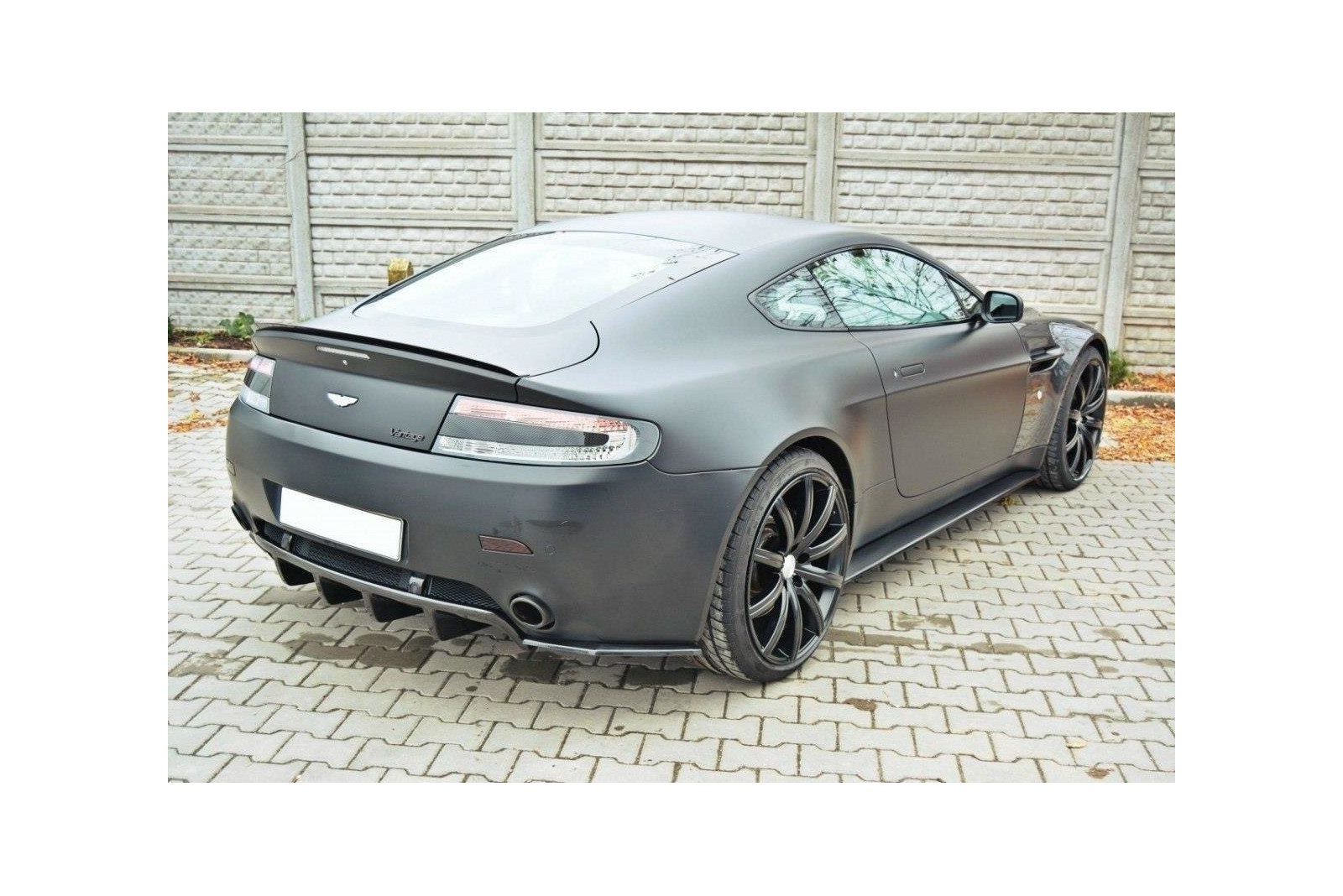 Spoiler Tylny Aston Martin V8 Vantage