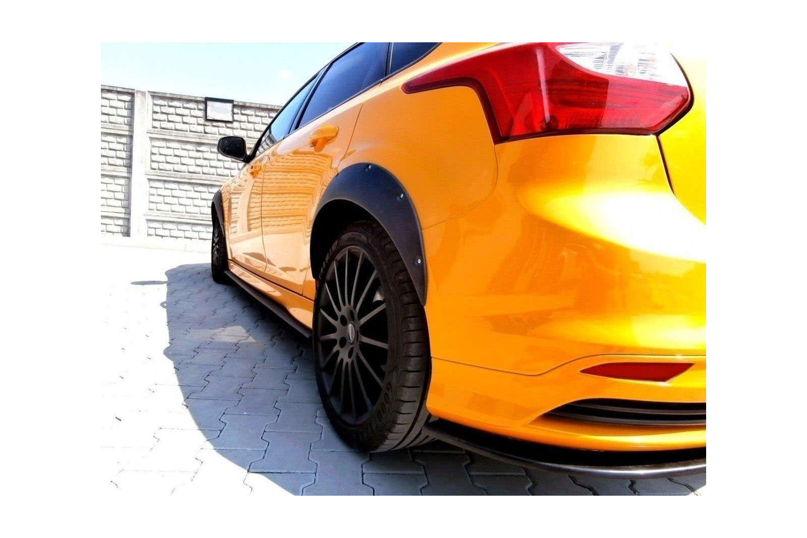 Poszerzenia Nadkoli Ford Focus ST Mk3 