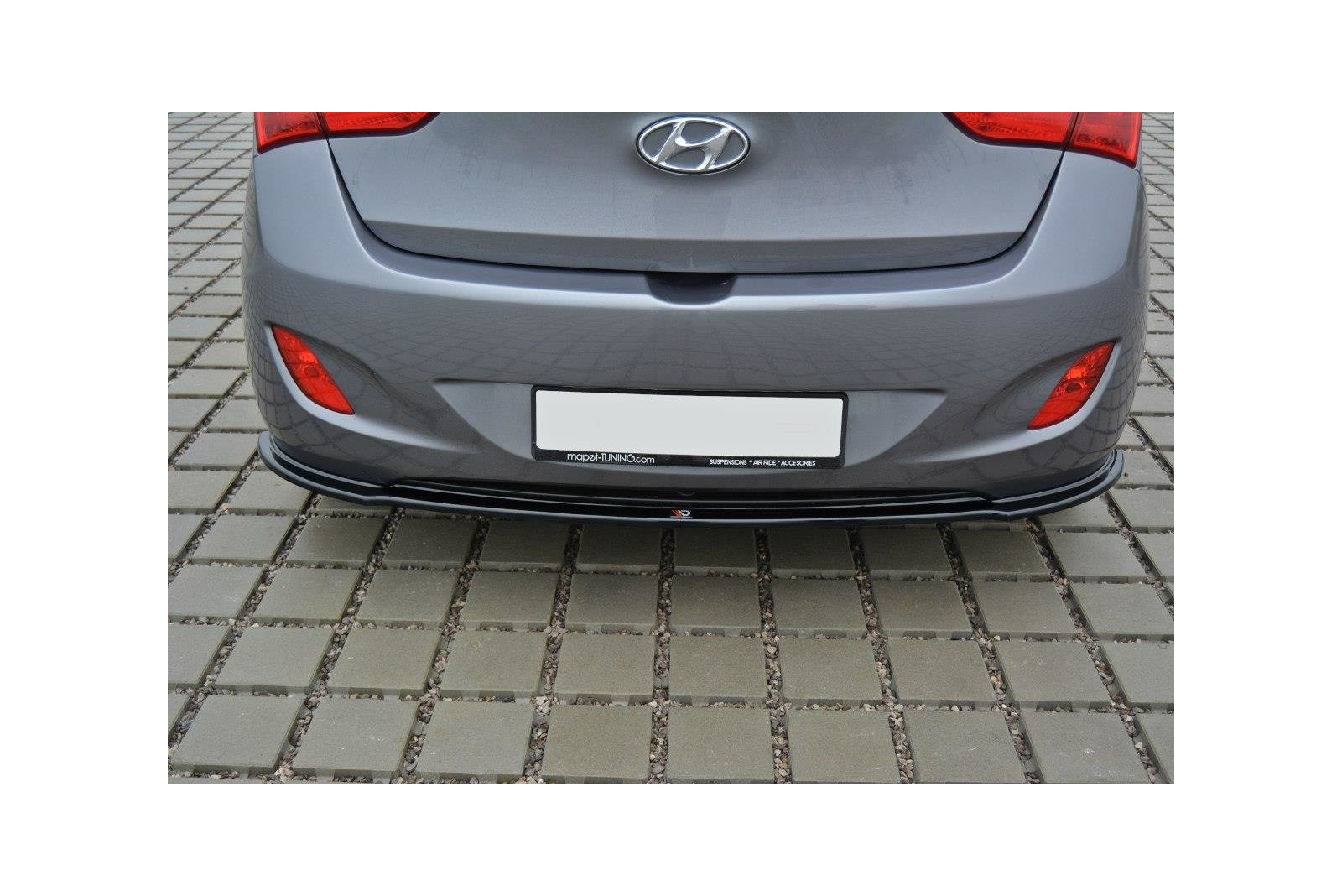 Splitter Tylny Środkowy Hyundai i30 mk.2