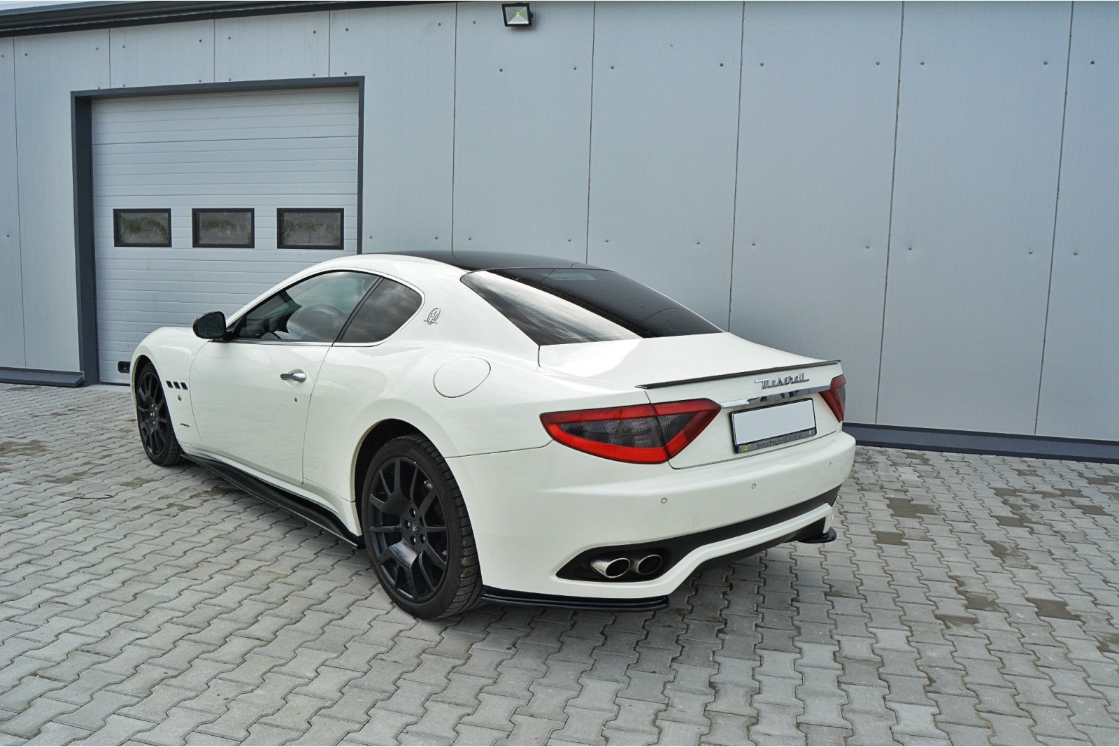 Dokładki Progów Maserati Granturismo 07-11