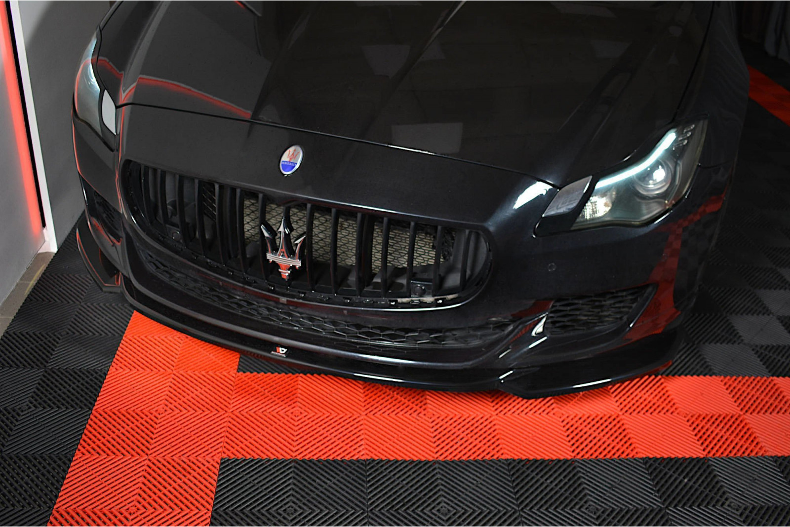 SPLITTER PRZEDNI MASERATI QUATTROPORTE MK.6 PRZEDLIFT