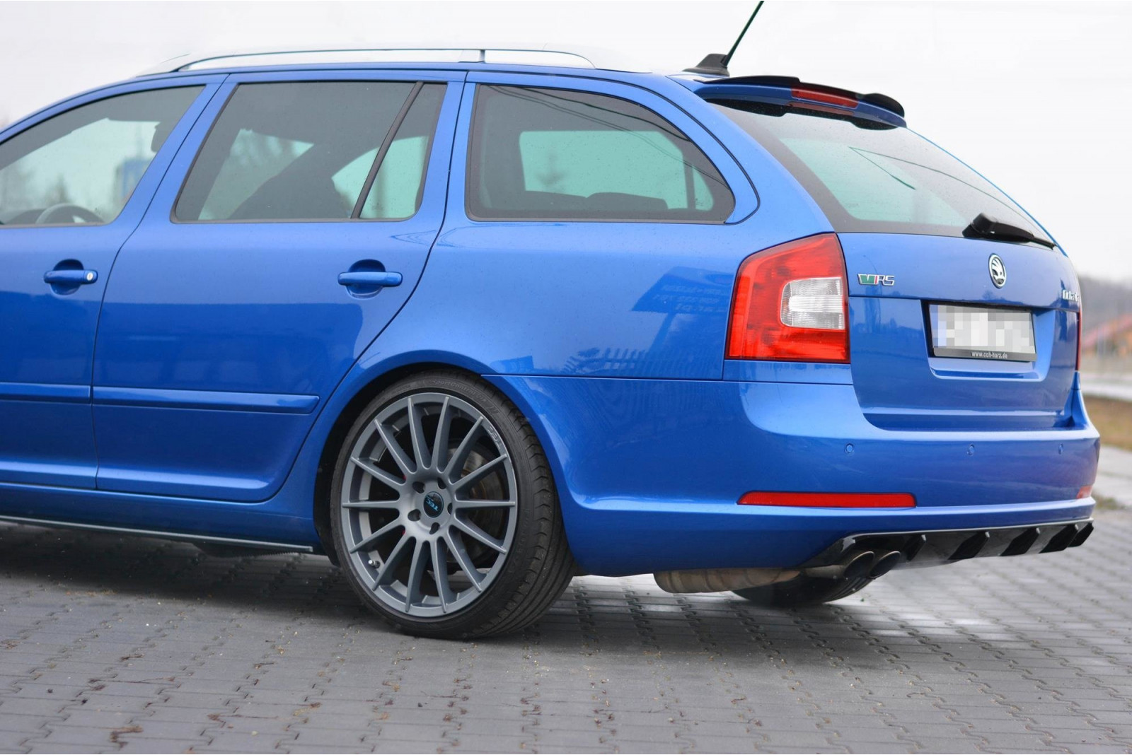 Przedłużenie Spoilera Skoda Octavia RS Mk2 / Mk2 FL Kombi