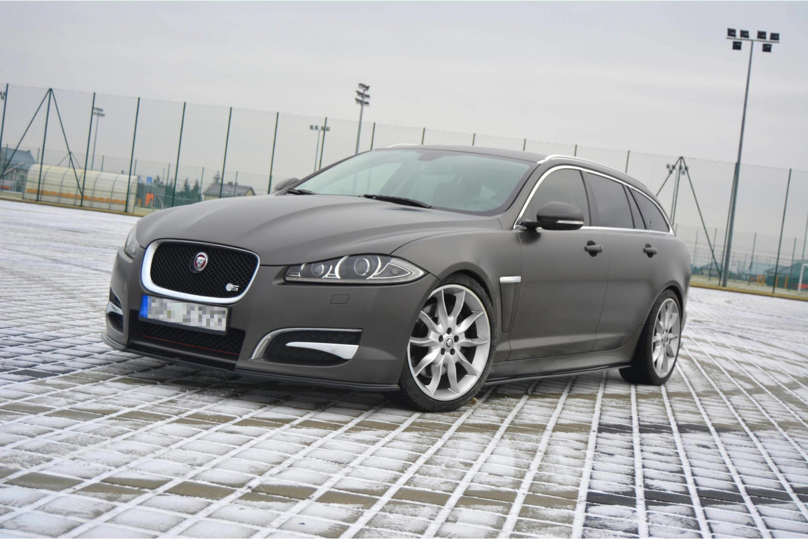 DOKŁADKI PROGÓW JAGUAR XF (X250) MK1 SPORTBRAKE S-PACK