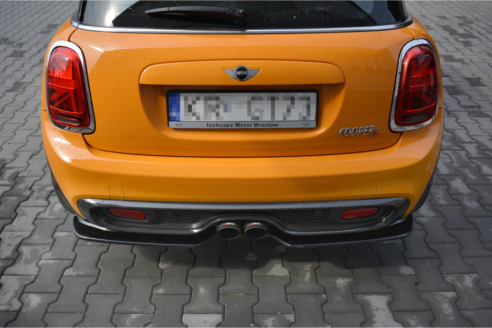 Splitter tylny środkowy MINI COOPER S MK3 PRZEDLIFT 3-DOOR (F56)