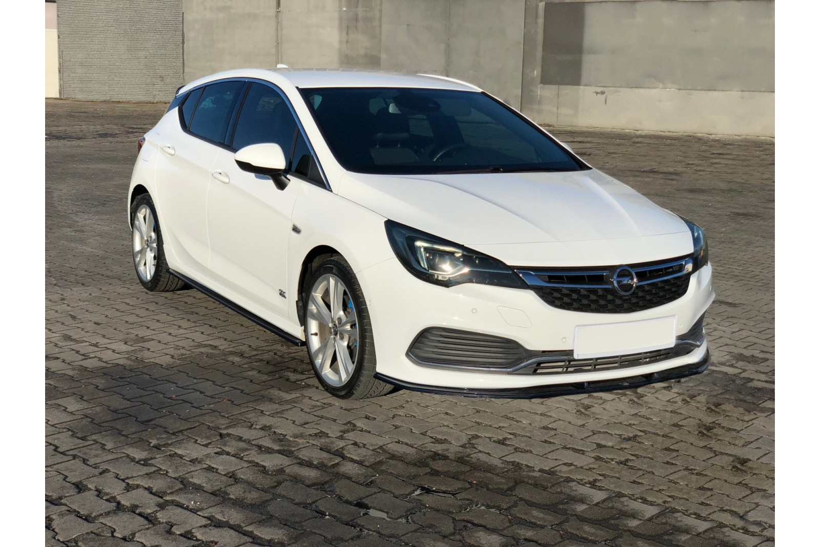 Dokładki progów OPEL ASTRA K OPC-LINE